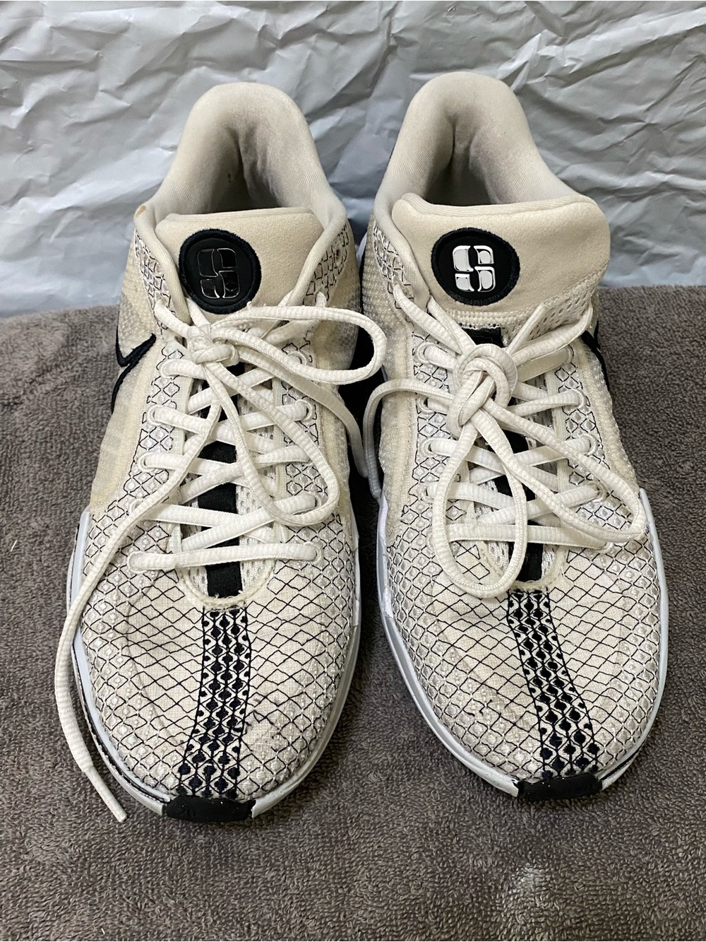 Nike Sabrina 1 Grounded Basketball women Shoes size 9
